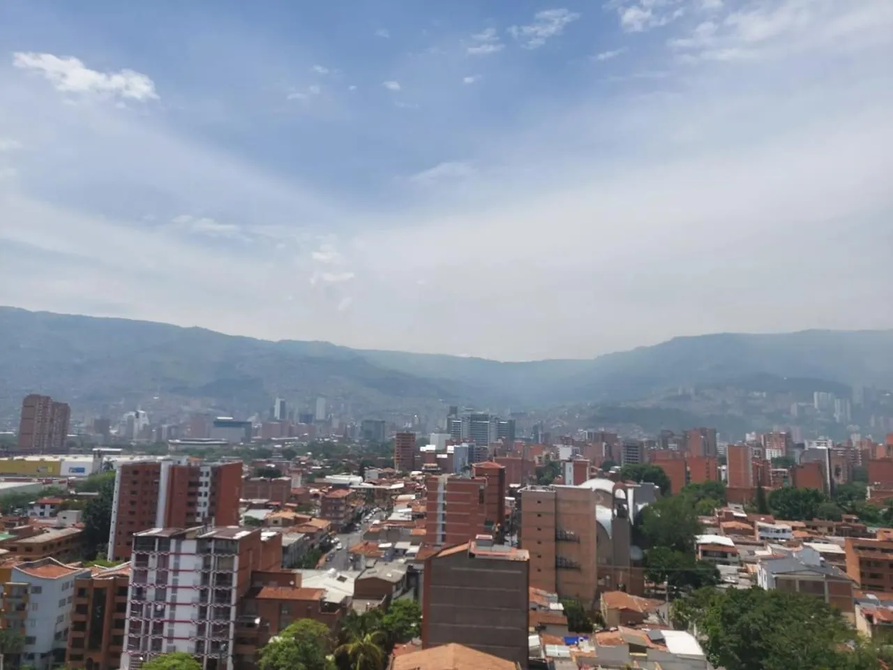 Laureles Deluxe Apartment In The Medellin Sky